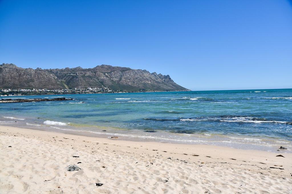 Sea And Mountain View Apartment Gordonʼs Bay Exteriér fotografie